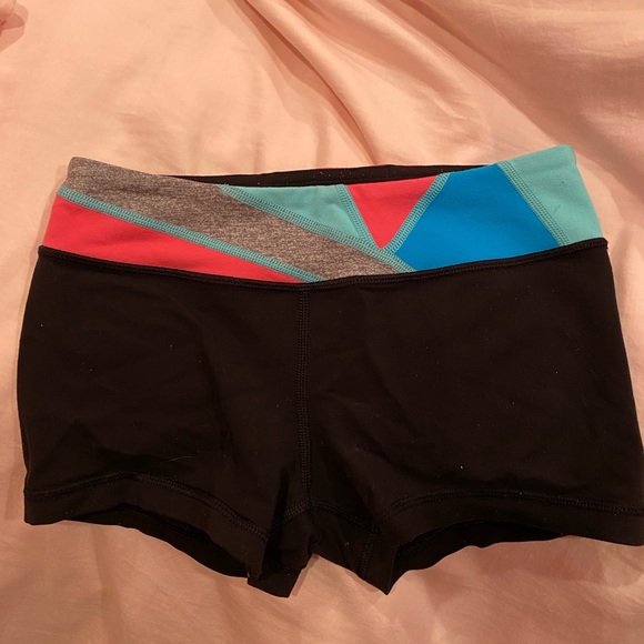 Ivivva Pants - Ivivva Girls Dance Booty Shorts